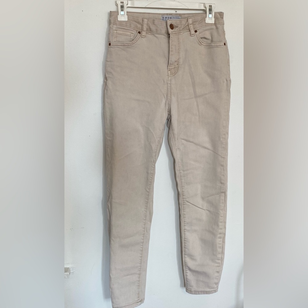 High waisted skinny jeans